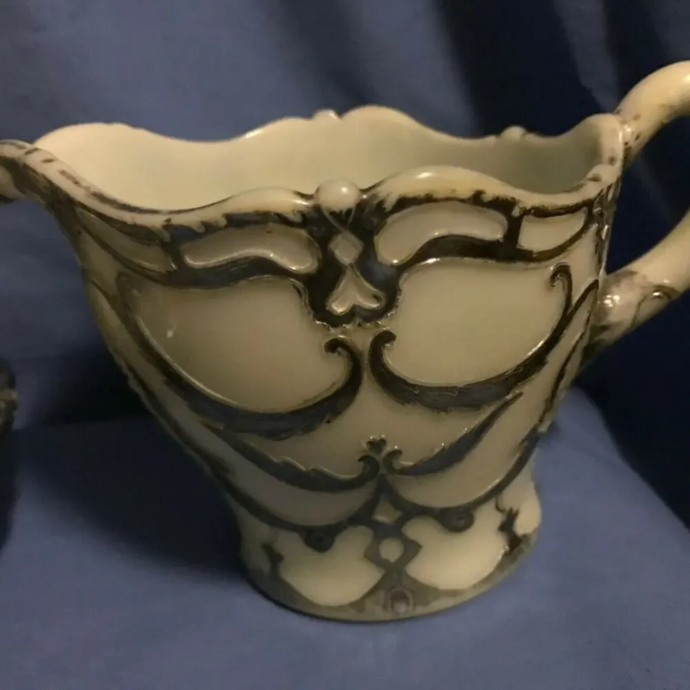 RARE~~4 PC. DIAMOND MAPLE ‎ LEAF CUSTARD GLASS